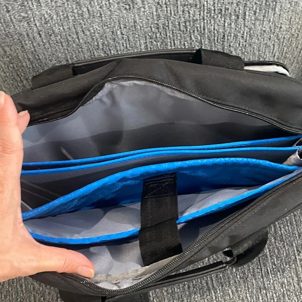 Dell Black Laptop Messenger Bag with Blue Zipper Accent - Picture 3 of 5